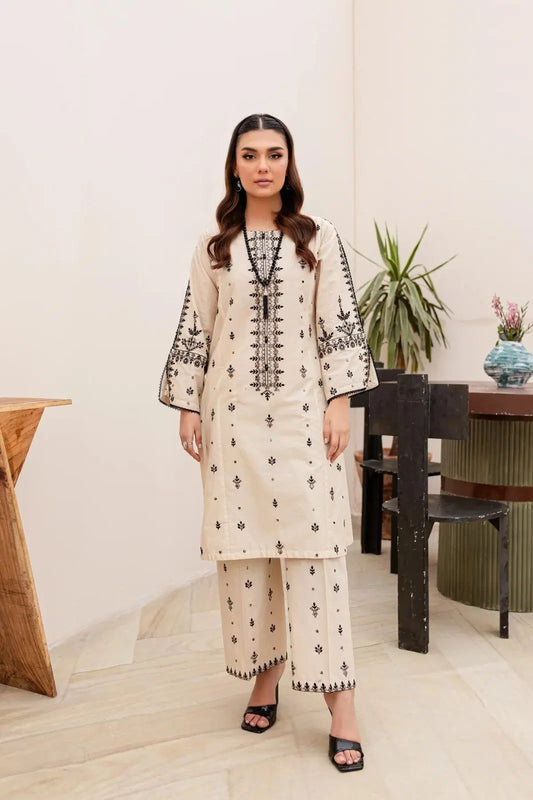2 Pcs Women's Unstitched Dhanak Embroidered Suit